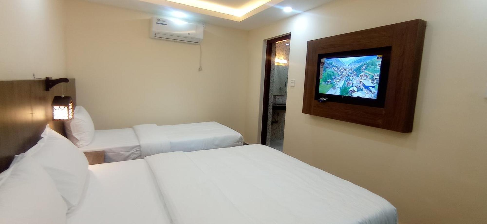 Hotel Aerolink カトマンズ エクステリア 写真